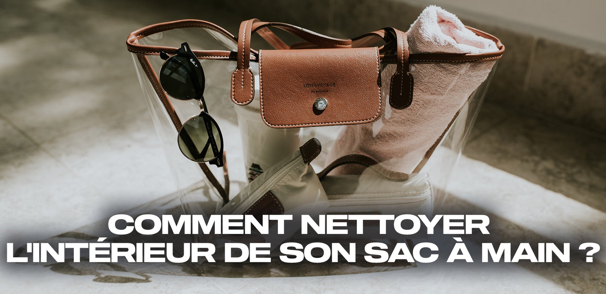 Sac en velours brodé à la main - France Sac en velours brodé à la main - France